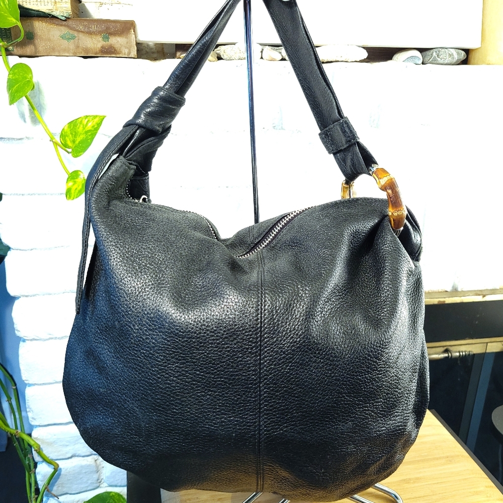 RARE Gucci Leather Bag with Bamboo and leather tassel detailing - Picture 5 of 16